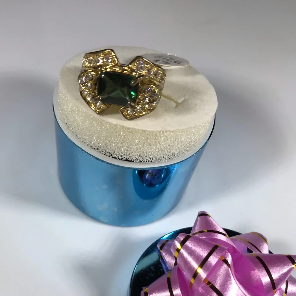 Vintage Gorgeous Big Unique Statement CZ Ring Deadstock Rare NEW Cocktail